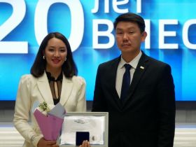 Сотрудников ГТРК «Саха» поздравили с 20-летием телерадиокомпании