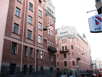 Дом Р.И.Берштейна (с курдонером и оградой)