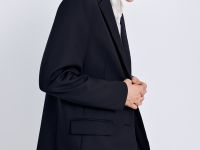 Однобортный жакет полуприлегающего силуэта