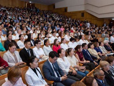 Около шести тысяч работников образования охватило августовское совещание