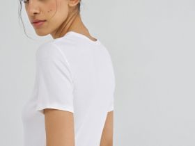 Приталенная футболка в рубчик, Белый