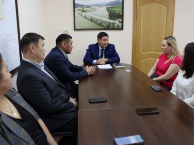 Минтранс Якутии и подведомственные предприятия помогли семье участника СВО