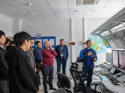 В якутской «Аэронавигации» организовали экскурсию для студентов физтеха СВФУ