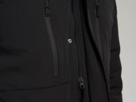 Утепленное полупальто с накладными карманами