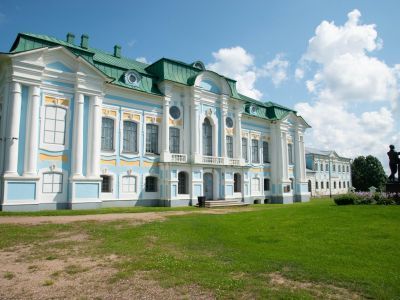 Главный дом усадьбы «Хмелита»