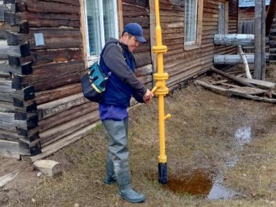 В пострадавших от паводка селах Намского района к газу подключили 550 домов