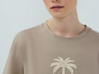 Футболка с вышивкой, Бежевый