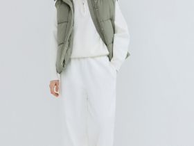 Утеплённый жилет с капюшоном, Желтый