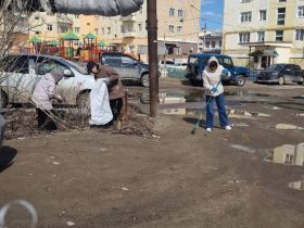 В Якутске на весенние субботники вышли более 2500 человек