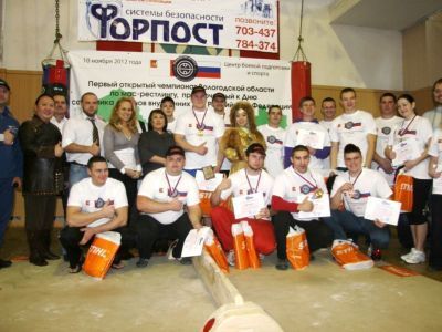 Мас-рестлинг на родине Семена Дежнева