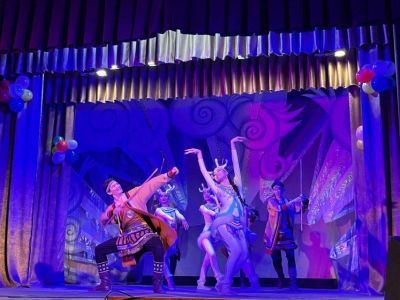 Показать Сияние севера: артисты Театра танца Якутии вернулись с гастролей из новых регионов России