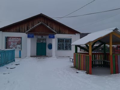 Клуб с. Обор