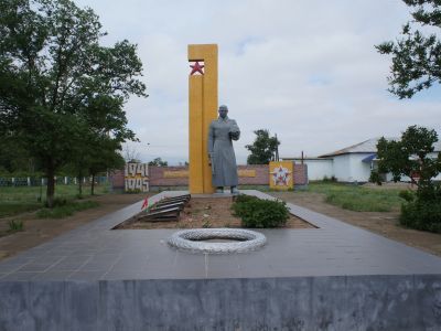 Обелиск погибшим воинам в годы Великой Отечественной войны