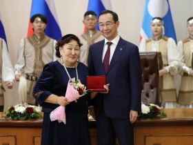 Госнаграды вручили якутянам в преддверии Дня республики