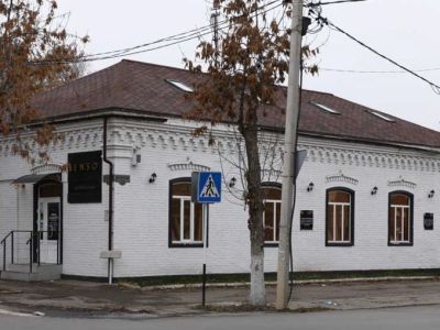 Подворье Оренбургской кладбищенской церкви. Флигель