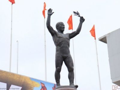 Именем Романа Дмитриева назовут два спортивных объекта в Якутии