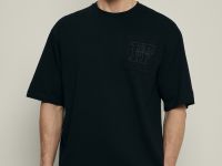 Оверсайз футболка с нагрудным карманом