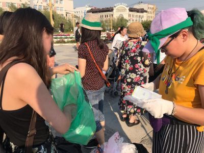 Якутяне сдали пластик, макулатуру и батарейки