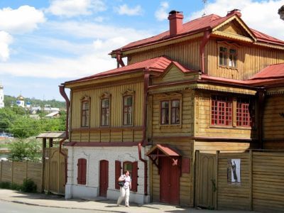 Дом, в котором с 1878 по 1968 гг. жил и работал советский художник Павел Варфоломеевич Кузнецов