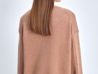 Джемпер с v-образной горловиной и широкими рукавами