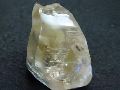 АЛРОСА добыла 260-каратный алмаз в Якутии