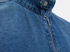 Джинсовая куртка на молнии