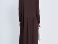 Трикотажное платье с длинным рукавом