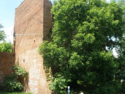 Здание пакгауза Азовской таможни, затем склады арендованные братьями Руссо