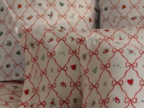 Комплект наволочек Festive Bow