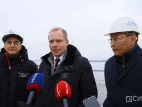 Делегация Совета Федерации ознакомилась с ходом строительства Ленского моста