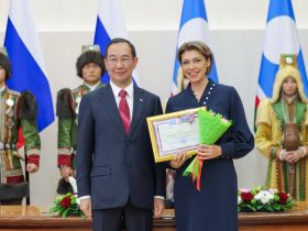 Глава Якутии вручил государственные награды