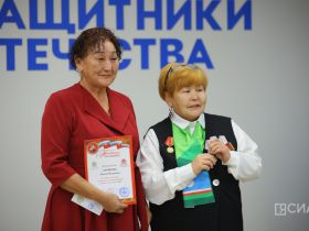 Якутянам вручили нагрудные знаки союза добровольцев Донбасса