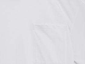 Футболка из хлопка с нагрудным карманом