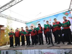 Около 50 праздничных площадок развернулись на фестивале в старом городе Якутска