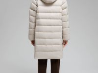 Пуховое пальто со съемным капюшоном