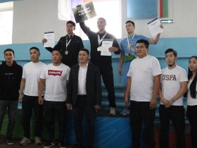 Антон Уваров стал победителем турнира по многоборью среди студентов Якутии