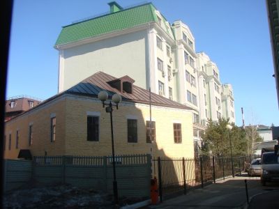 Дом, где жил Л.Н.Толстой в 1846 - 1847 гг. (каменный флигель во дворе)