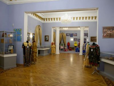 Экскурсия по театру Карима Тинчурина / Кәрим Тинчурин театры буйлап экскурсия