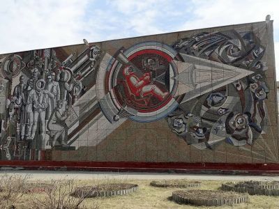 Декоративно-монументальное панно "Космос"