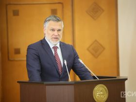 Госнаграды вручили журналистам в День национальной печати