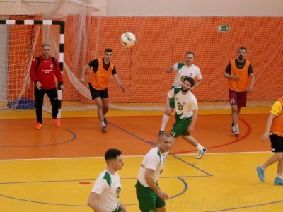 Удачный: в мини-футболе победили спасатели