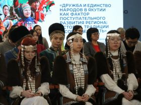 Тему единства народов обсудили на круглом столе «Кустук» в Якутске