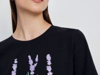 Футболка женская casual стиля