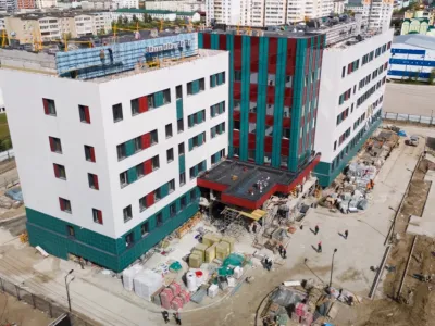 Готовность SMART-поликлиники в Якутске превышает 90%