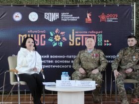 Герои России встретились с участниками фестиваля «Муус Устар»