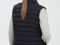 Утепленный жилет приталенного силуэта