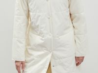 Утепленное пальто с поясом