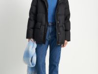 Пуховик со съемным капюшоном