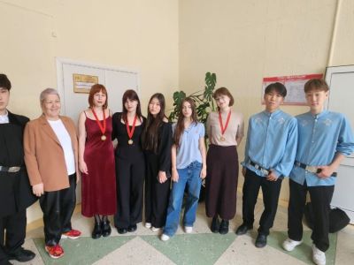 Якутские школьники выступили на чемпионате «Искусство полемики»