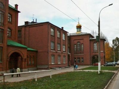 Духовная Семинария с домовой церковью преподобных Кирилла и Марии